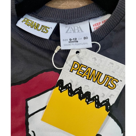 Zara Snoopy Christmas Long Sleeve Shirt; Size 9-12 Months - Picture 4 of 4